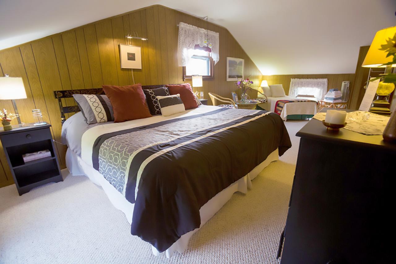 Firefly Bed & Breakfast Lincoln Exterior photo