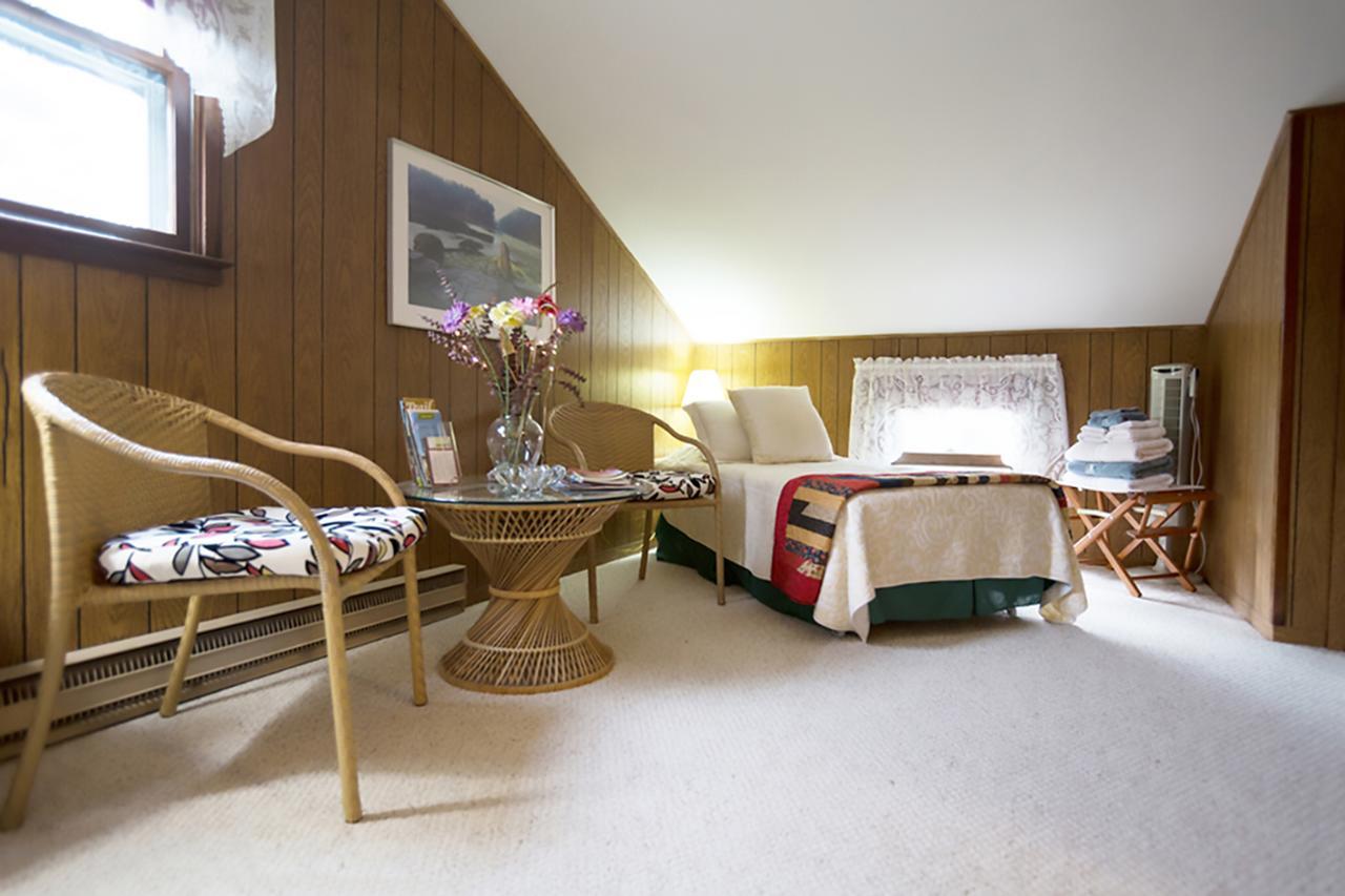 Firefly Bed & Breakfast Lincoln Exterior photo